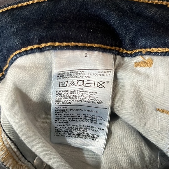 Old Navy High Rise Rockstar Super Skinny jeans, Size 2, Excellent Condition - Picture 6 of 6